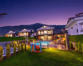 Fethiye Ölüdeniz'de Merkezi Konumda, Özel Havuzlu, Lüks Kiralık Villa - 2