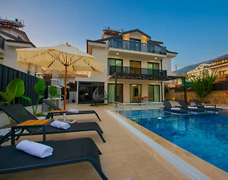 Fethiye Ölüdeniz'de Merkezi Konumda, Özel Havuzlu, Lüks Villa - 5