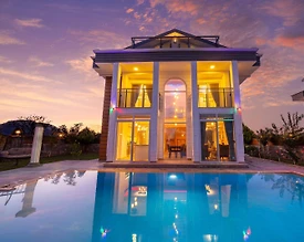 Fethiye Ölüdeniz'de Merkezi Konumda, Özel Havuzlu, Lüks Villa - 2