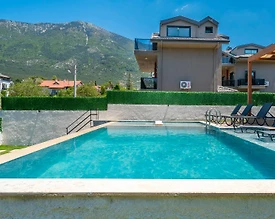 Fethiye Ölüdeniz'de Merkezi Konumda, Özel Havuzlu, Konforlu Villa - 3
