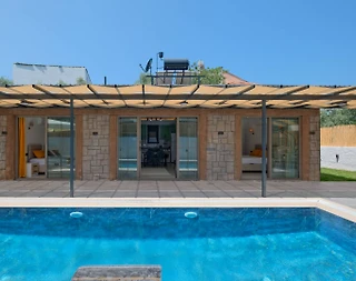 Fethiye Ölüdeniz'de Merkezi Konumda, Özel Havuzlu, Modern Villa - 1