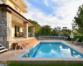 Fethiye Ölüdeniz'de Merkezi Konumda, Özel Havuzlu, Modern Villa - 3