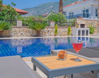 Fethiye Ölüdeniz'de Merkezi Konumda, Özel Havuzlu, Modern Villa - 4