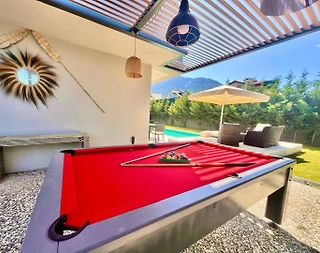 Fethiye Ölüdeniz'de Merkezi Konumda, Özel Havuzlu, Olanaklı Villa - 5