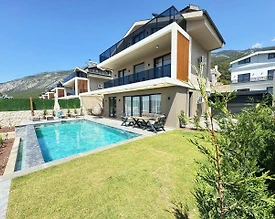 Fethiye Ölüdeniz'de Modern Mimarili, Özel Havuzlu, İkiz Villa - 2