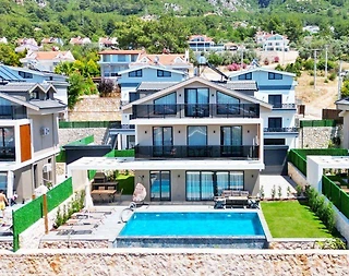 Fethiye Ölüdeniz'de Modern Mimarili, Özel Havuzlu, İkiz Villa - 5