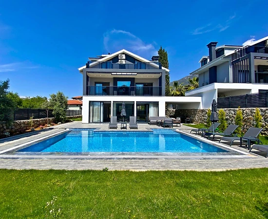 Fethiye Ölüdeniz'de Modern Tasarımlı, Özel Havuzlu, 4+1 Kiralık Villa - 1