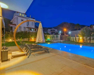 Fethiye Ölüdeniz'de Modern Tasarımlı, Özel Havuzlu, Bahçeli Villa - 3