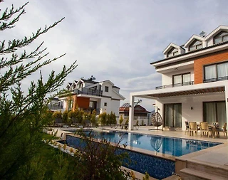 Fethiye Ölüdeniz'de Modern Tasarımlı, Özel Havuzlu, Ferah Villa - 1