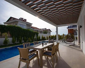 Fethiye Ölüdeniz'de Modern Tasarımlı, Özel Havuzlu, Ferah Villa - 2