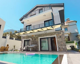 Fethiye Ölüdeniz'de Modern Tasarımlı, Özel Havuzlu, Ferah Villa - 2