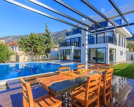 Fethiye Ölüdeniz'de Muhteşem Doğada, Kapalı Havuzlu, Konforlu Villa - 2