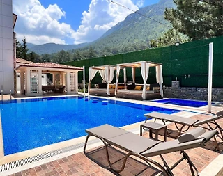 Fethiye Ölüdeniz'de Nefes Kesen Doğada, Özel Havuzlu, Konforlu Villa - 1