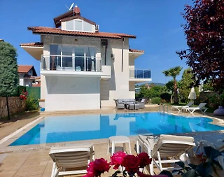 Fethiye Ölüdeniz'de Nezih Konumda, Özel Havuzlu, Ferah Villa - 1