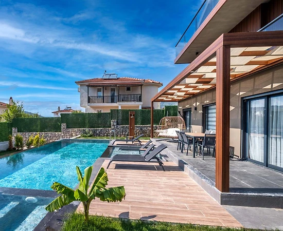 Fethiye Ölüdeniz'de Nezih Konumda, Özel Havuzlu, Lüks Villa - 1
