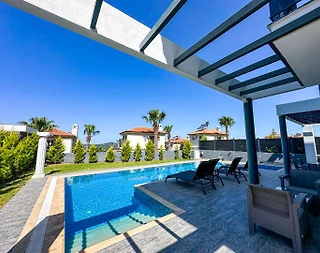 Fethiye Ölüdeniz'de Nezih Konumda, Özel Havuzlu, Şık Villa - 4