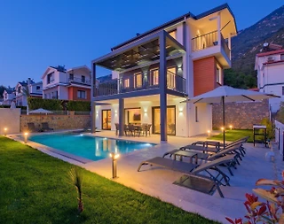Fethiye Ölüdeniz'de Merkeze Yakın, Özel Havuzlu, 8 Kişilik Villa - 1