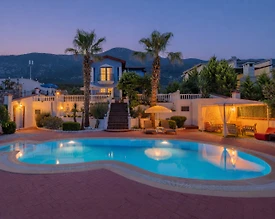 Fethiye Ölüdeniz'de Geniş Ailelere Uygun, Özel Havuzlu, Lüks Villa - 2