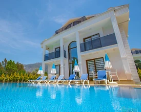 Fethiye Ölüdeniz'de Sakin Konumda, Özel Havuzlu, Bahçeli Villa - 2