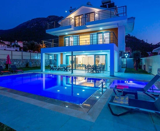 Fethiye Ölüdeniz'de Sakin Konumda, Özel Havuzlu, Konforlu Villa - 1