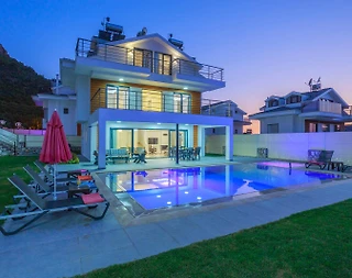 Fethiye Ölüdeniz'de Sakin Konumda, Özel Havuzlu, Konforlu Villa - 2
