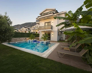 Fethiye Ölüdeniz'de Kiralık Tasarıma Sahip, Özel Havuzlu, Kiralık Villa - 4