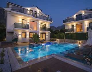 Fethiye Ölüdeniz'de Yemyeşil Bahçeye Sahip, Özel Havuzlu, Lüks Villa - 4