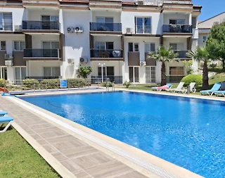 Fethiye Ölüdeniz'de Site İçerisinde, Ortak Havuzlu, Kiralık Apart - 2