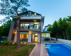 Fethiye Ölüdeniz'de Yemyeşil Bahçe İçerisinde, Özel Havuzlu, Lüks Villa  - 3