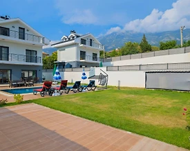 Fethiye Ölüdeniz'de Yemyeşil Bahçeli, Özel Havuzlu, 3+1 Villa - 2