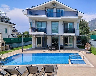 Fethiye Ölüdeniz'de Yemyeşil Bahçeli, Özel Havuzlu, Modern Villa - 5