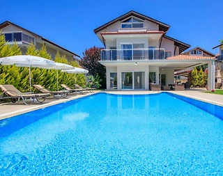 Fethiye Ölüdeniz'de Yemyeşil Doğada, Özel Havuzlu, Konforlu Villa - 1