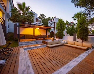 Fethiye Ölüdeniz'de Yemyeşil Doğada, Özel Havuzlu, Merkezi Villa - 3