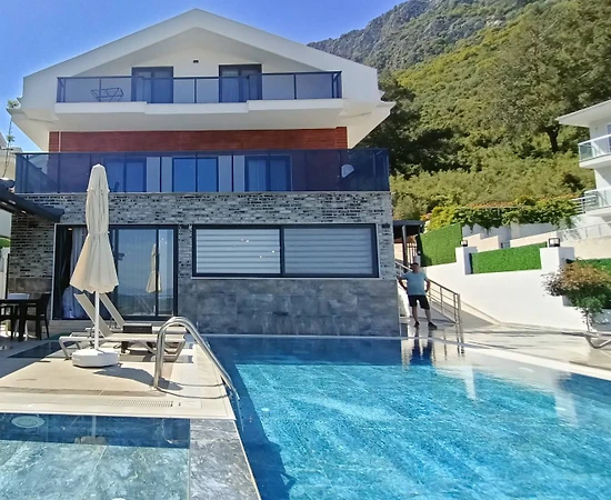 Fethiye Ölüdeniz'de Yeşillikler İçerisinde, Özel Havuzlu, Ferah Villa - 1