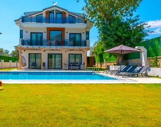 Fethiye Ölüdeniz'de Yeşillikler İçerisinde, Özel Havuzlu, Ferah Villa - 1