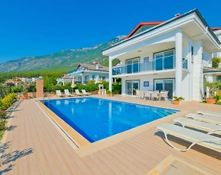 Fethiye Ölüdeniz'de Yüksek Konumda, Özel Havuzlu, Geniş Villa - 3