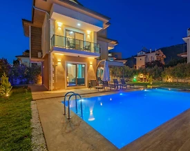 Fethiye Ölüdeniz'de Geniş Ailelere Uygun, Özel Havuzlu, Kiralık Villa - 3