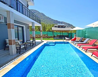 Fethiye Ölüdeniz'de Yemyeşil Bahçeli, Özel Havuzlu, 8 Kişilik Villa - 4