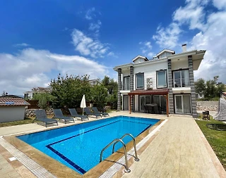 Fethiye Ölüdeniz'de Nezih Konumda, Özel Havuzlu, Konforlu Villa - 3