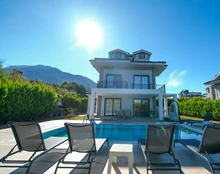 Fethiye Ölüdeniz'de Nezih Konumda, Özel Havuzlu, Lüks Villa - 2
