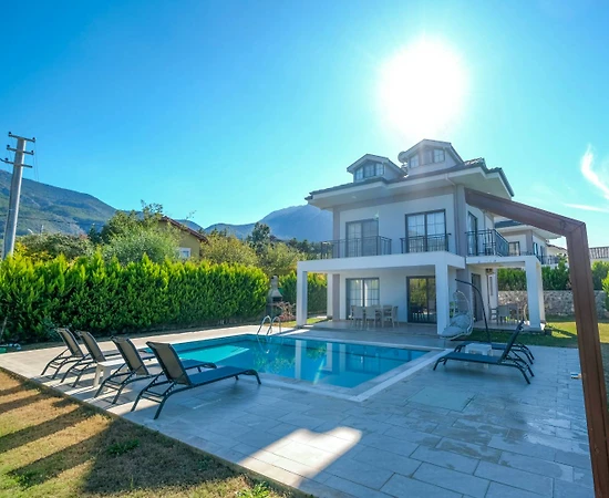 Fethiye Ölüdeniz'de Nezih Konumda, Özel Havuzlu, Lüks Villa - 1