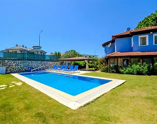 Fethiye Ölüdeniz'de Yemyeşil Bahçeli, Özel Havuzlu, Şık Villa - 3