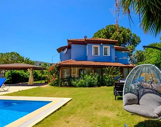 Fethiye Ölüdeniz'de Yemyeşil Bahçeli, Özel Havuzlu, Şık Villa - 2