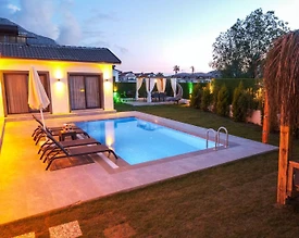 Fethiye Ölüdeniz'de Bahçe İçerisinde, Özel Havuzlu, 5 Kişilik Villa - 3