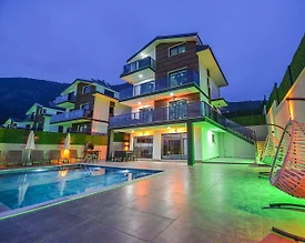 Fethiye Ölüdeniz'de Geniş Ailelere Uygun, Özel Havuzlu, Lüks Villa - 2