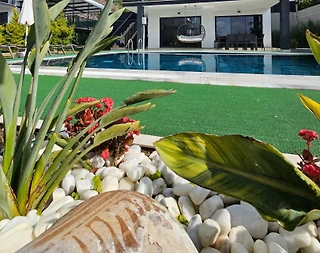 Fethiye Ölüdeniz'de Geniş Bahçe İçerisinde, Özel Havuzlu, Şık Villa - 1