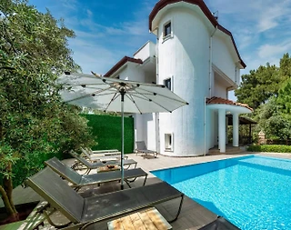 Fethiye Ölüdeniz'de Geniş Ailelere Uygun, Özel Havuzlu, Modern Villa - 4