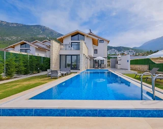 Fethiye Ölüdeniz'de Kalabalık Ailelere Uygun, Özel Havuzlu, Şık Villa - 1