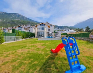 Fethiye Ölüdeniz'de Kalabalık Ailelere Uygun, Özel Havuzlu, Şık Villa - 2