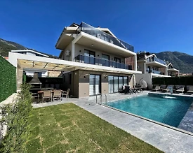 Fethiye Ölüdeniz'de Merkezi Konumda, Özel Havuzlu, 3+1 Villa - 3